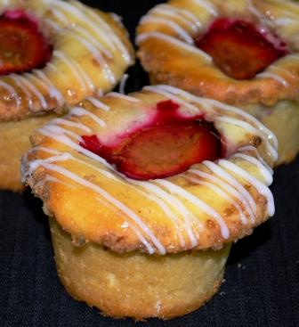 individual summer fruit tea cake